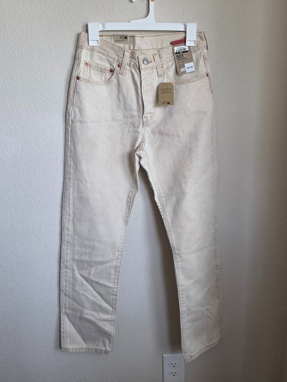 Levi's Women's 501 Original Straight Leg Cream Jeans NWT 31 x 30